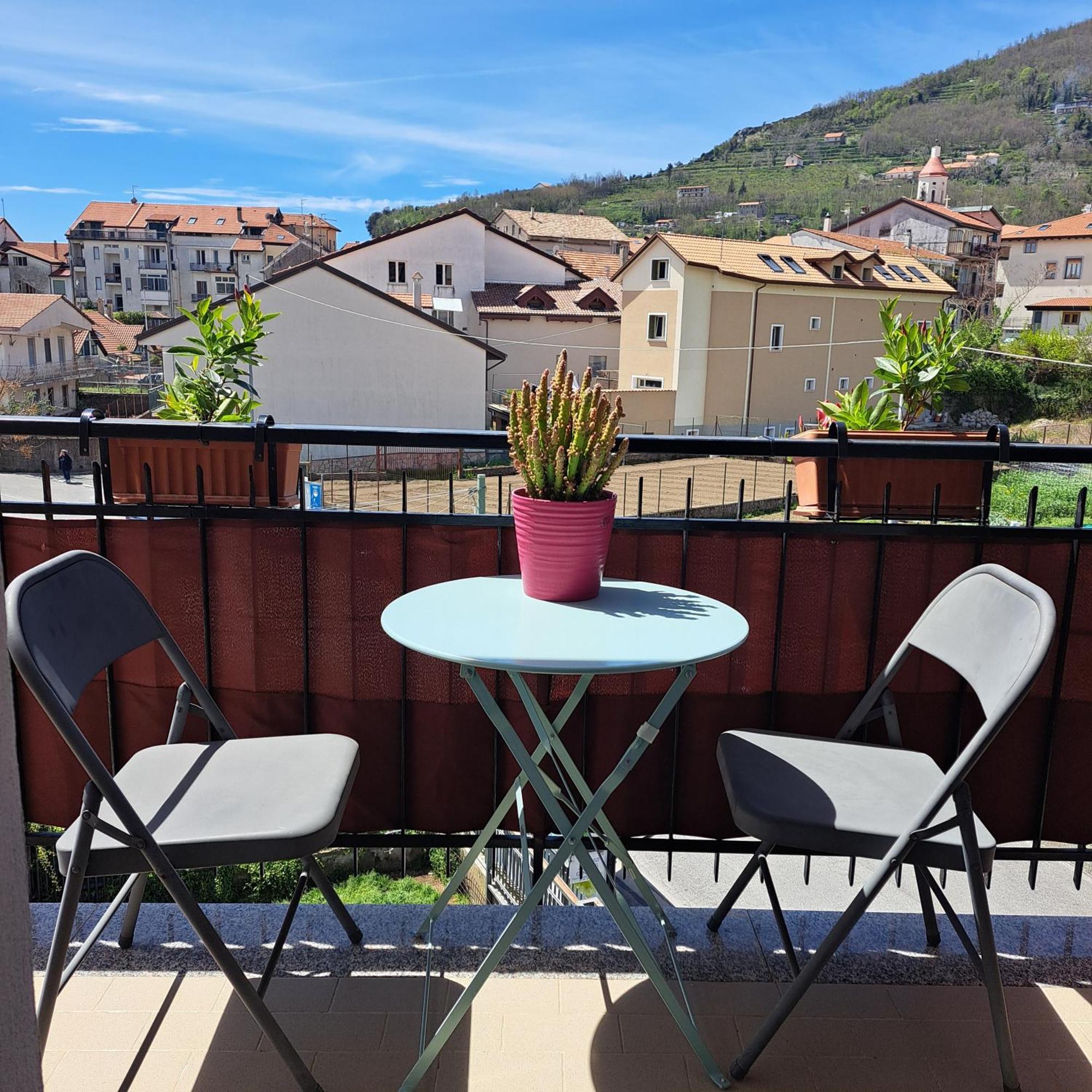Casa Marilyn Apartment Аджерола Екстериор снимка
