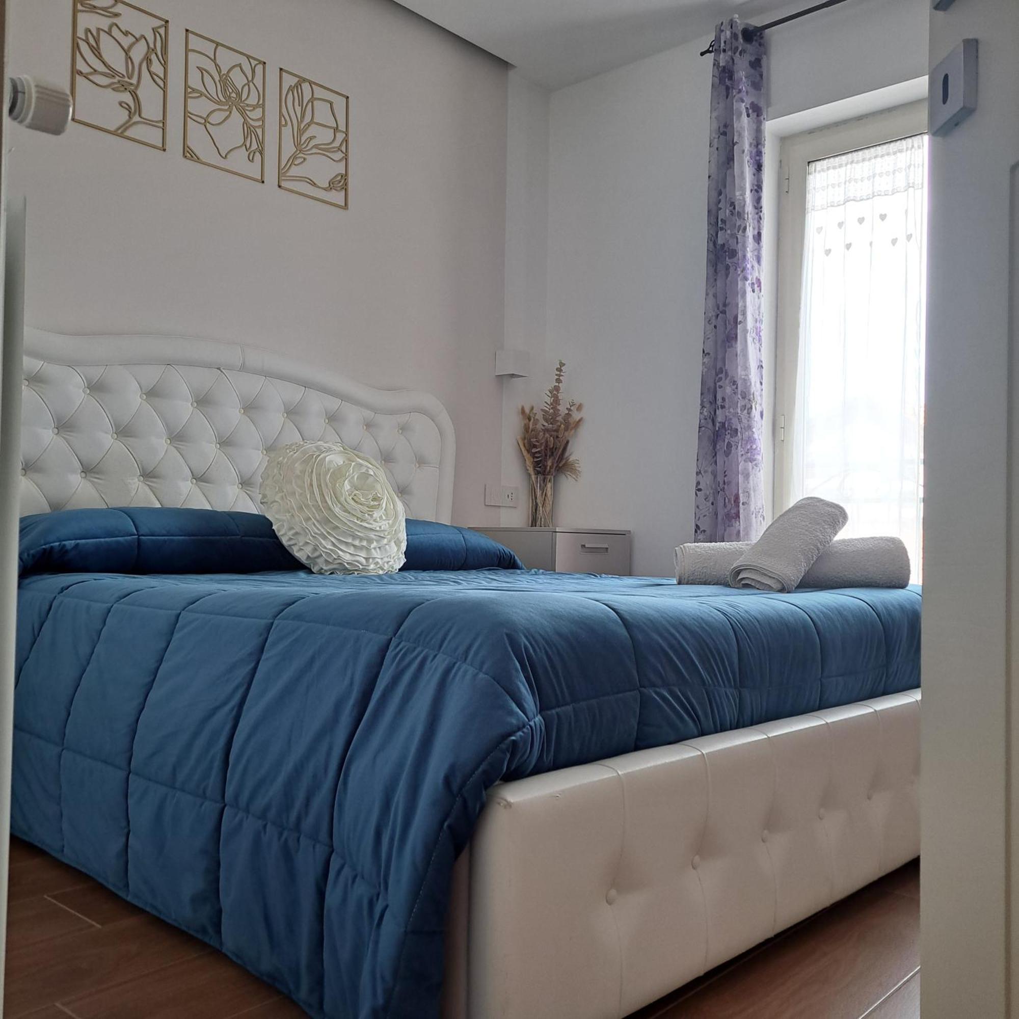 Casa Marilyn Apartment Аджерола Екстериор снимка